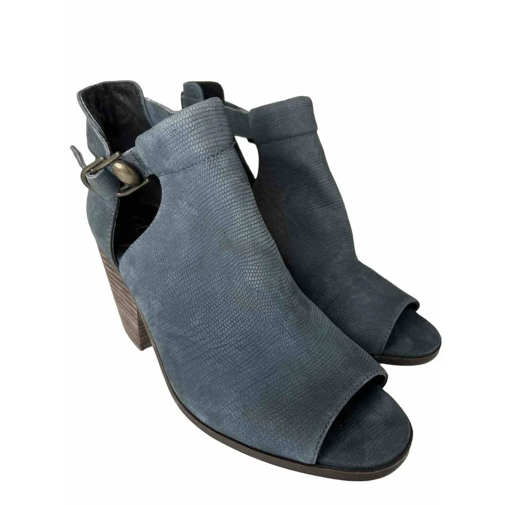 SOLE SOCIETY Ferris Blue Suede Peep Toe Bootie Heels Cut out sides Size‎ 9M